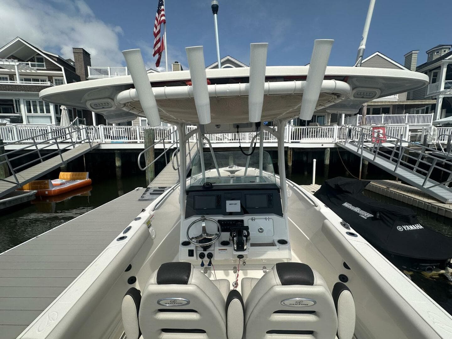 2022 Sailfish 242 CC — photo 8