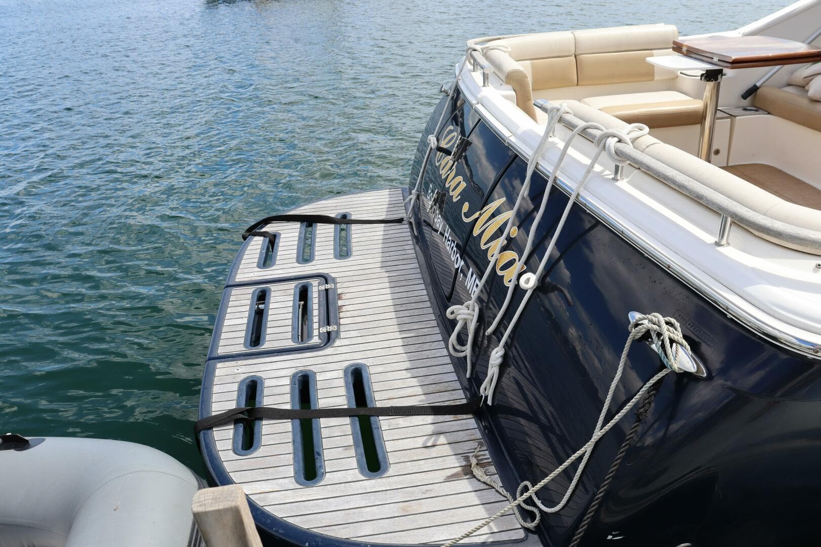 2012 Tiara Yachts 3100 Coronet — photo 30