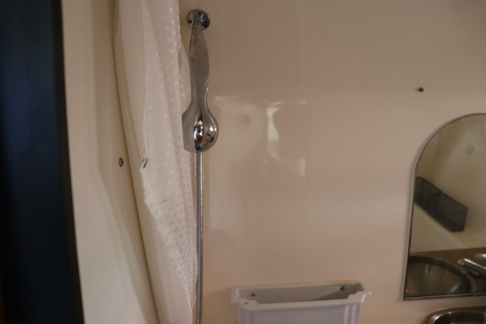 2012 Tiara Yachts 3100 Coronet — photo 36