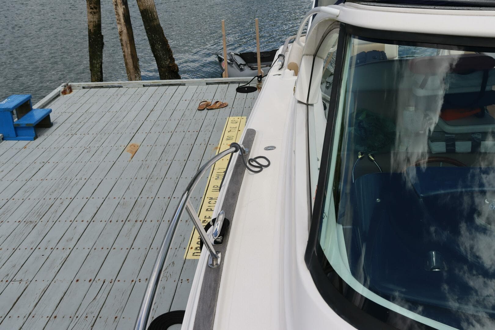 2012 Tiara Yachts 3100 Coronet — photo 27