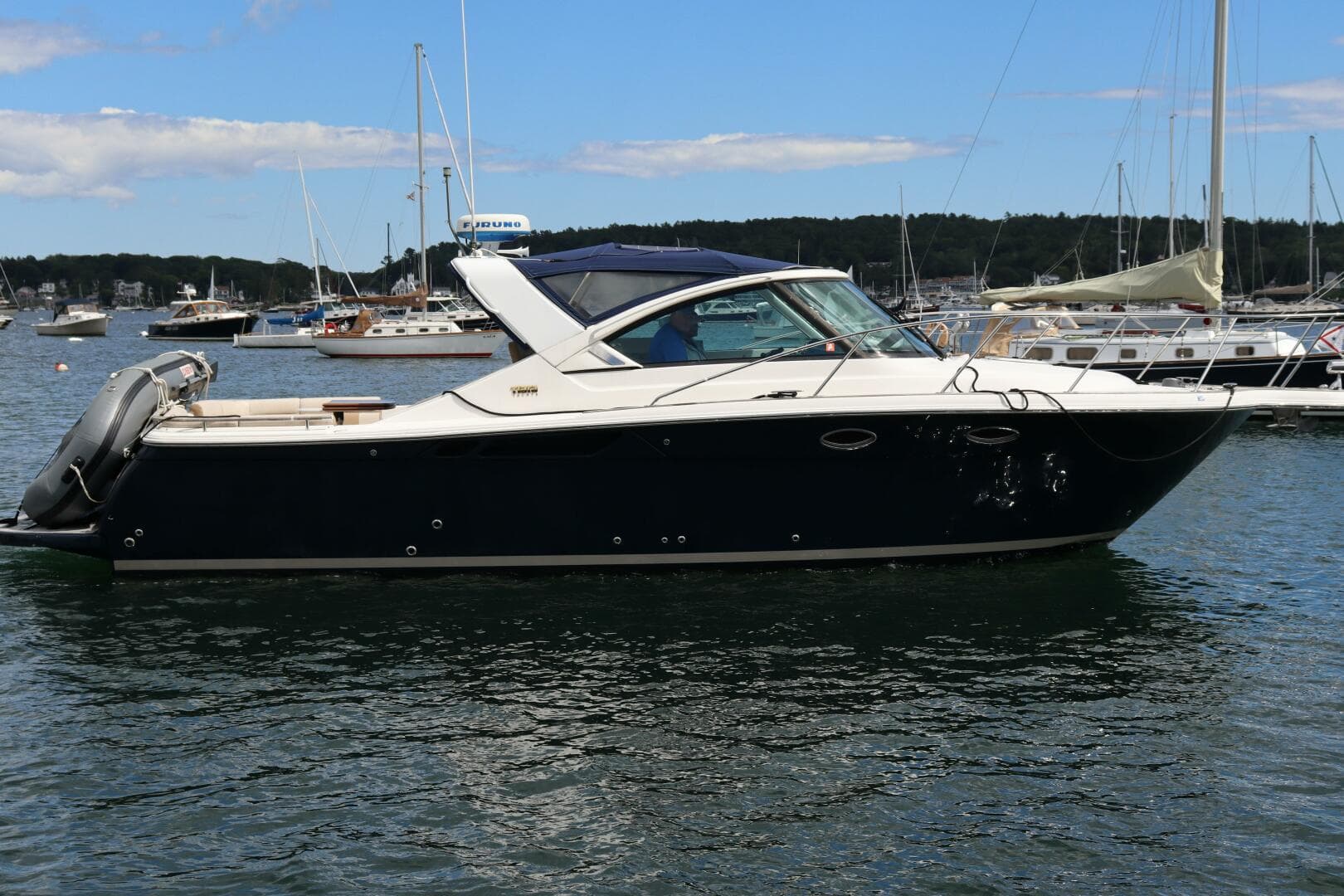 2012 Tiara Yachts 3100 Coronet — photo 14