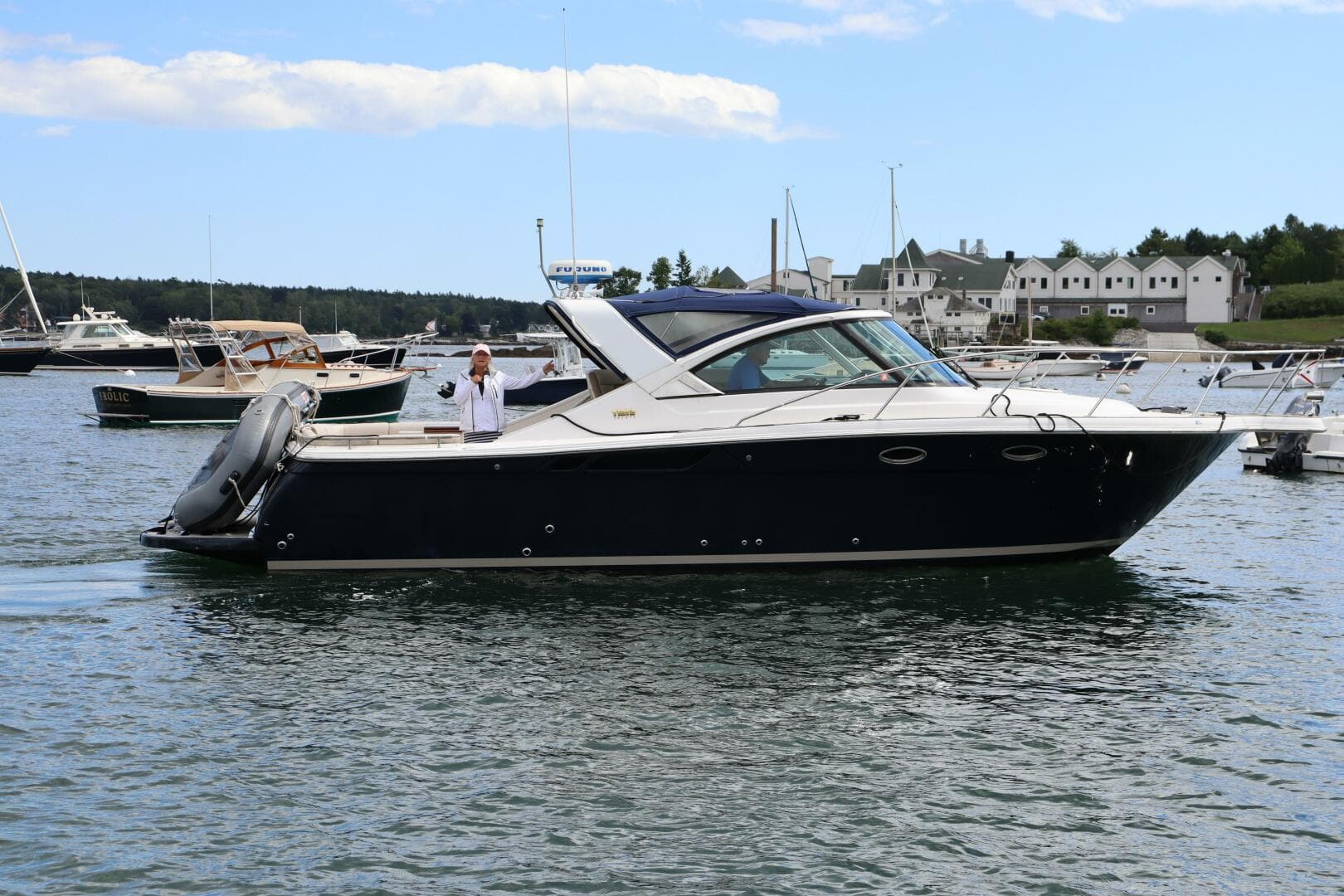 2012 Tiara Yachts 3100 Coronet — photo 15
