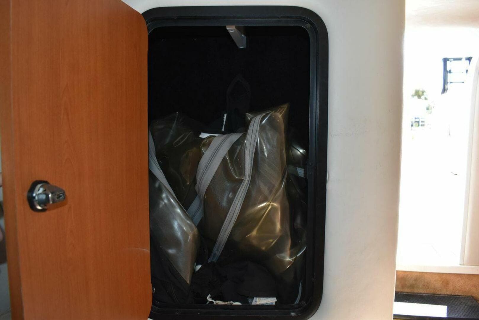 2005 Crownline 275 Ccr — photo 35