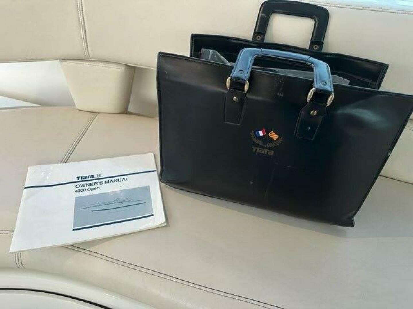 1996 Tiara Yachts 43 Open — photo 47