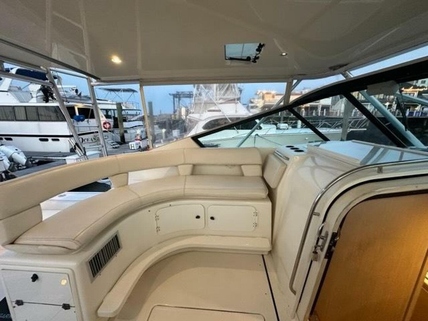 1996 Tiara Yachts 43 Open — photo 14
