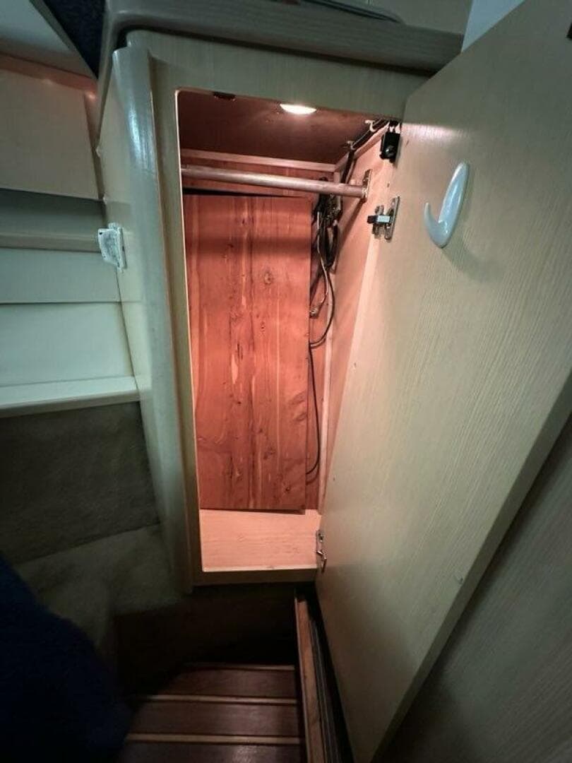 1996 Tiara Yachts 43 Open — photo 33