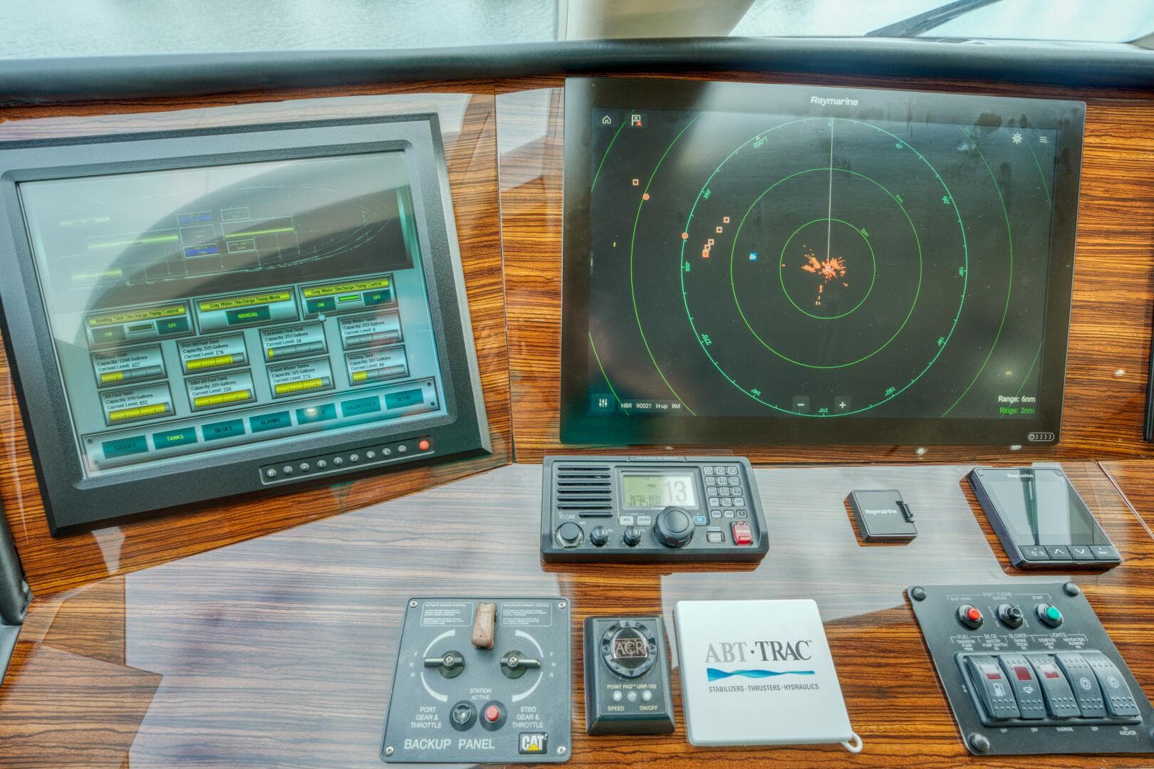 2007 Hatteras Enclosed Bridge — photo 51