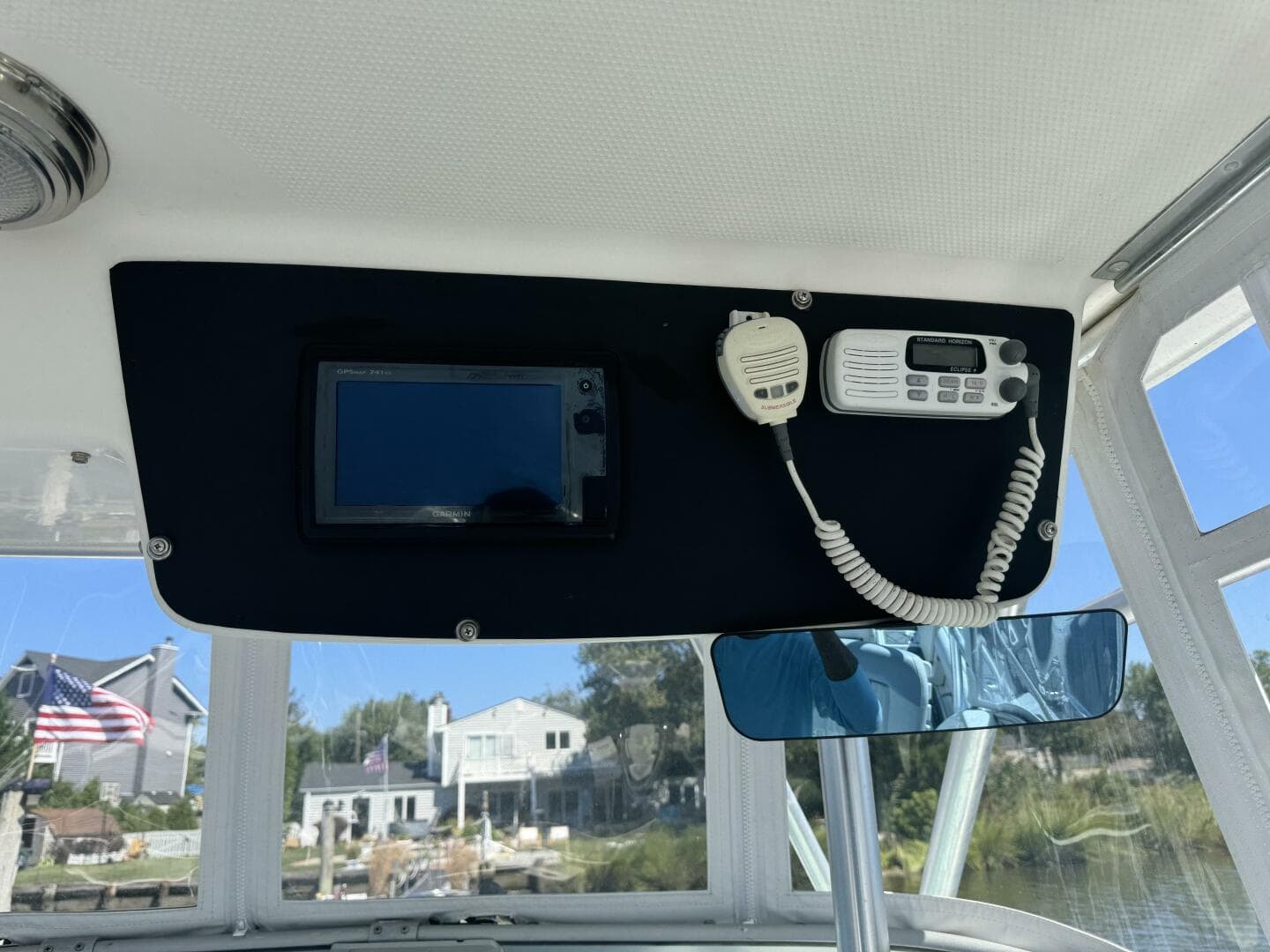 2002 Boston Whaler 275 Conquest — photo 17