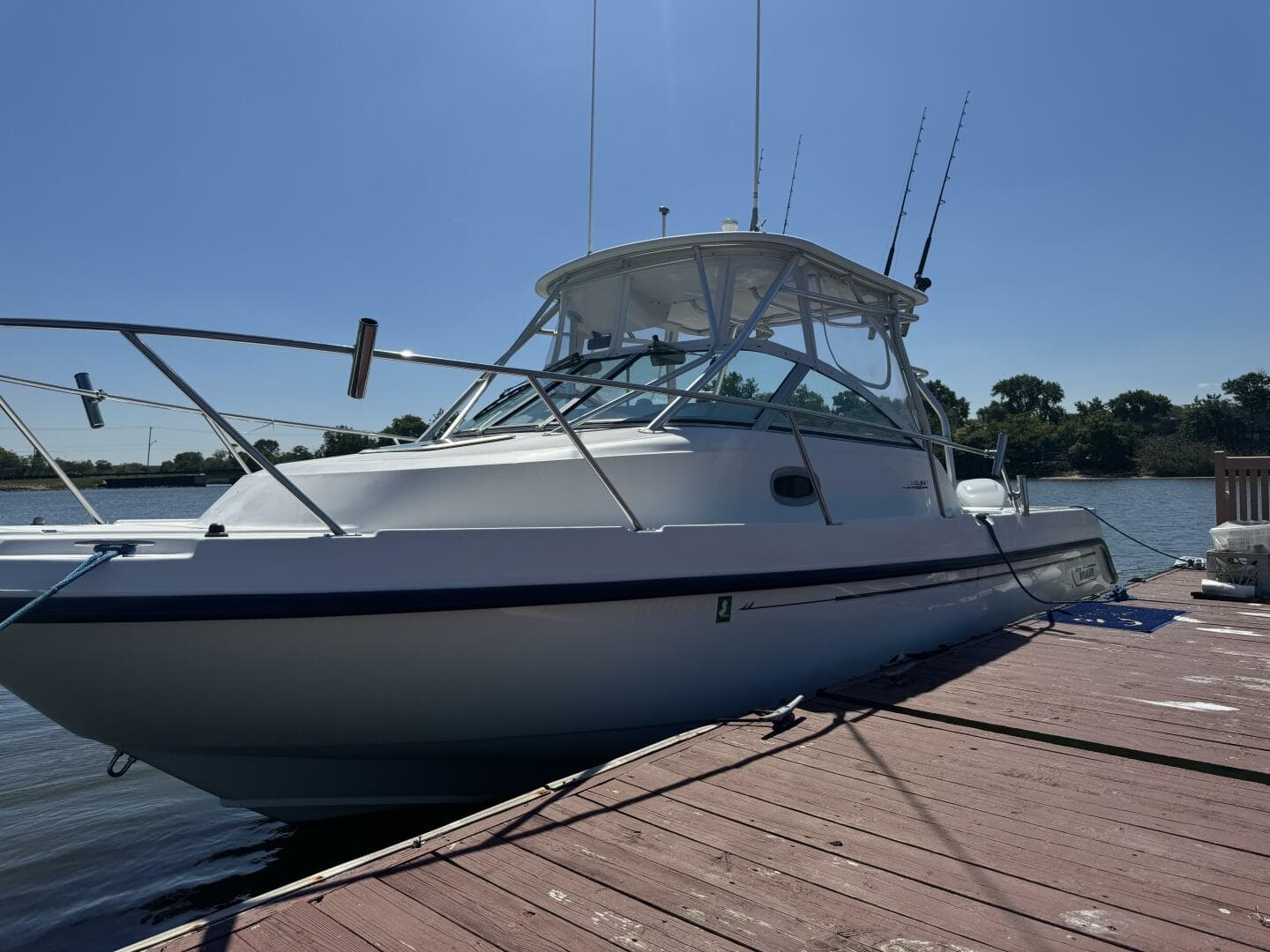 2002 Boston Whaler 275 Conquest — photo 1
