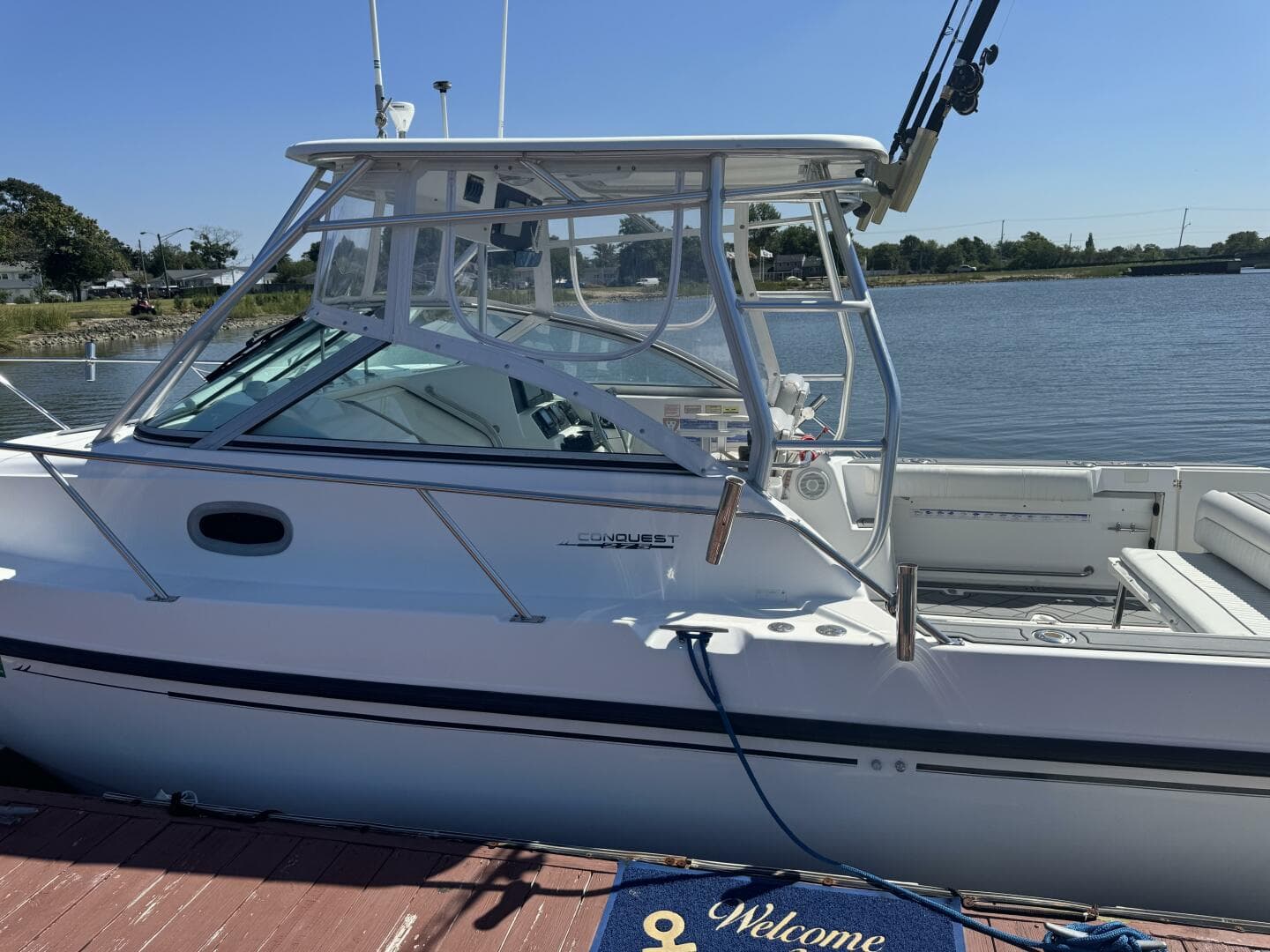 2002 Boston Whaler 275 Conquest — photo 4