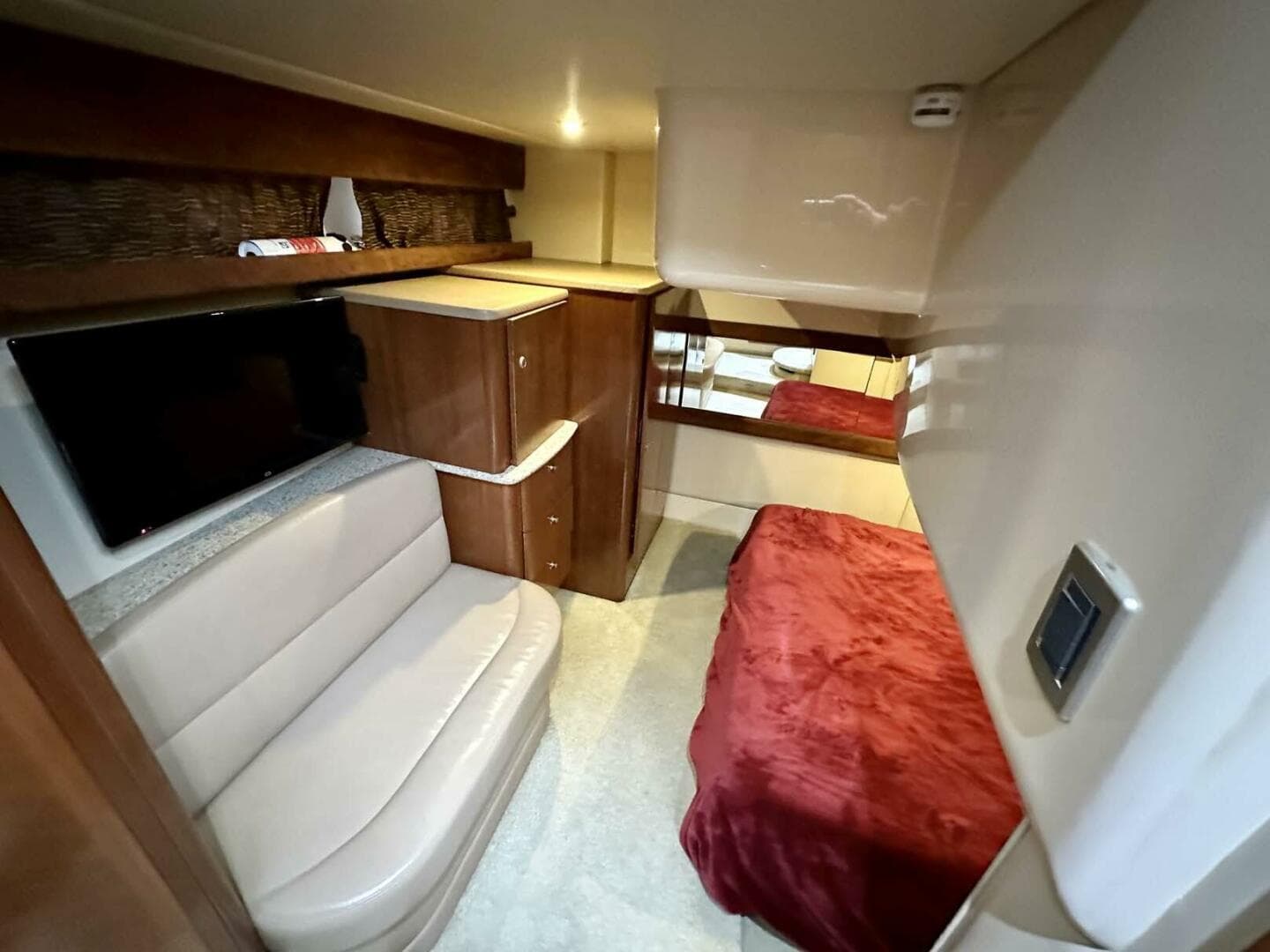 2007 Meridian 411 Sedan — photo 25