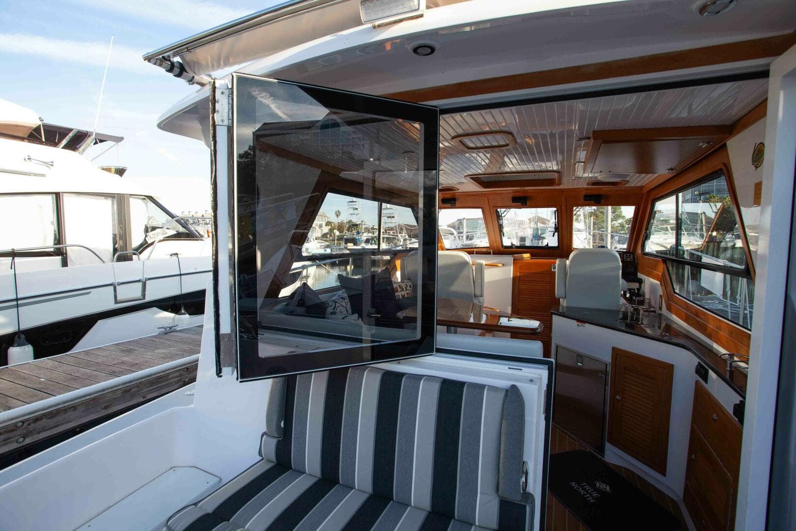 2024 True North Outboard Express — photo 74