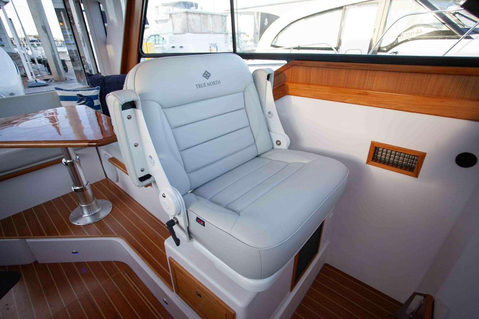 2024 True North Outboard Express — photo 108