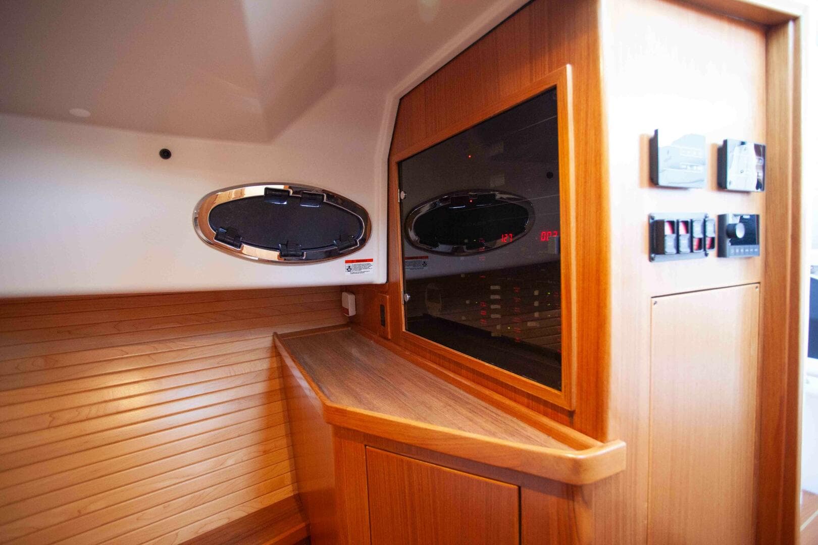 2024 True North Outboard Express — photo 148