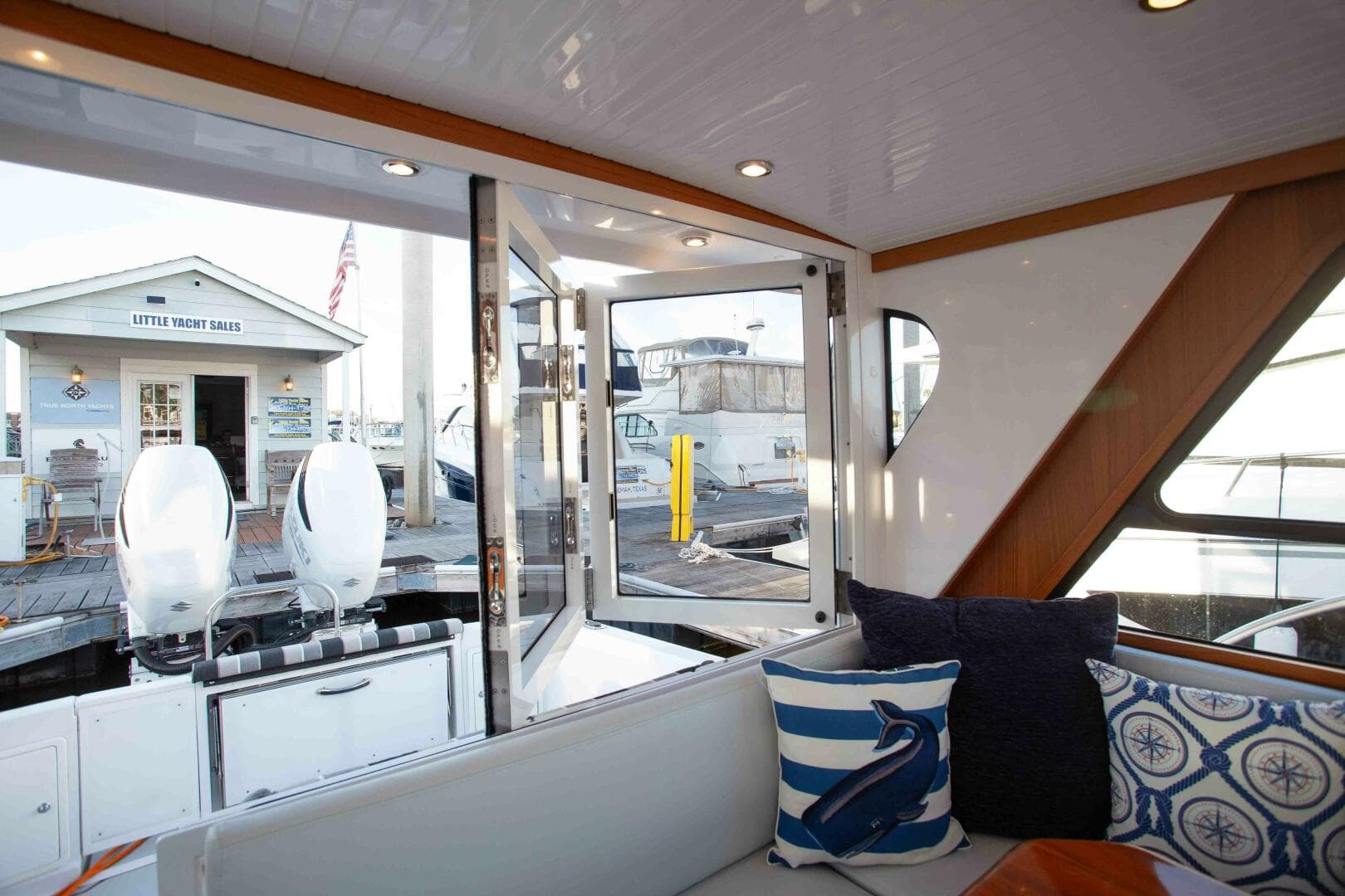 2024 True North Outboard Express — photo 76