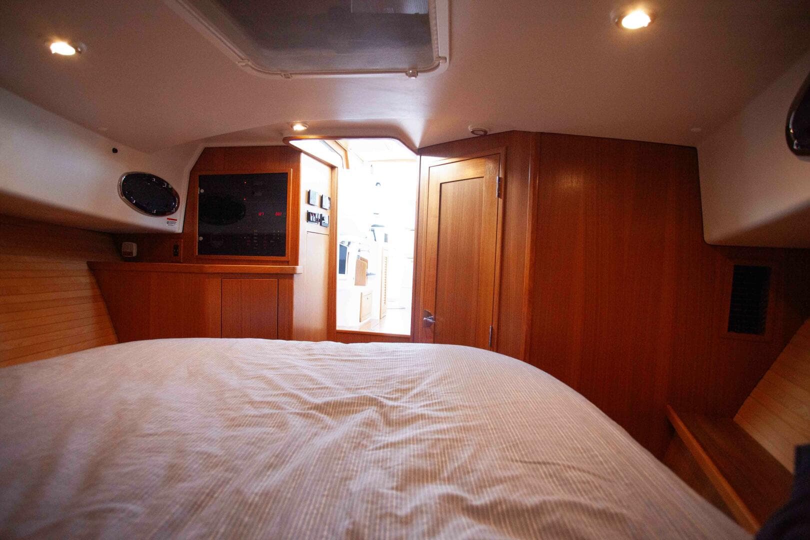 2024 True North Outboard Express — photo 152