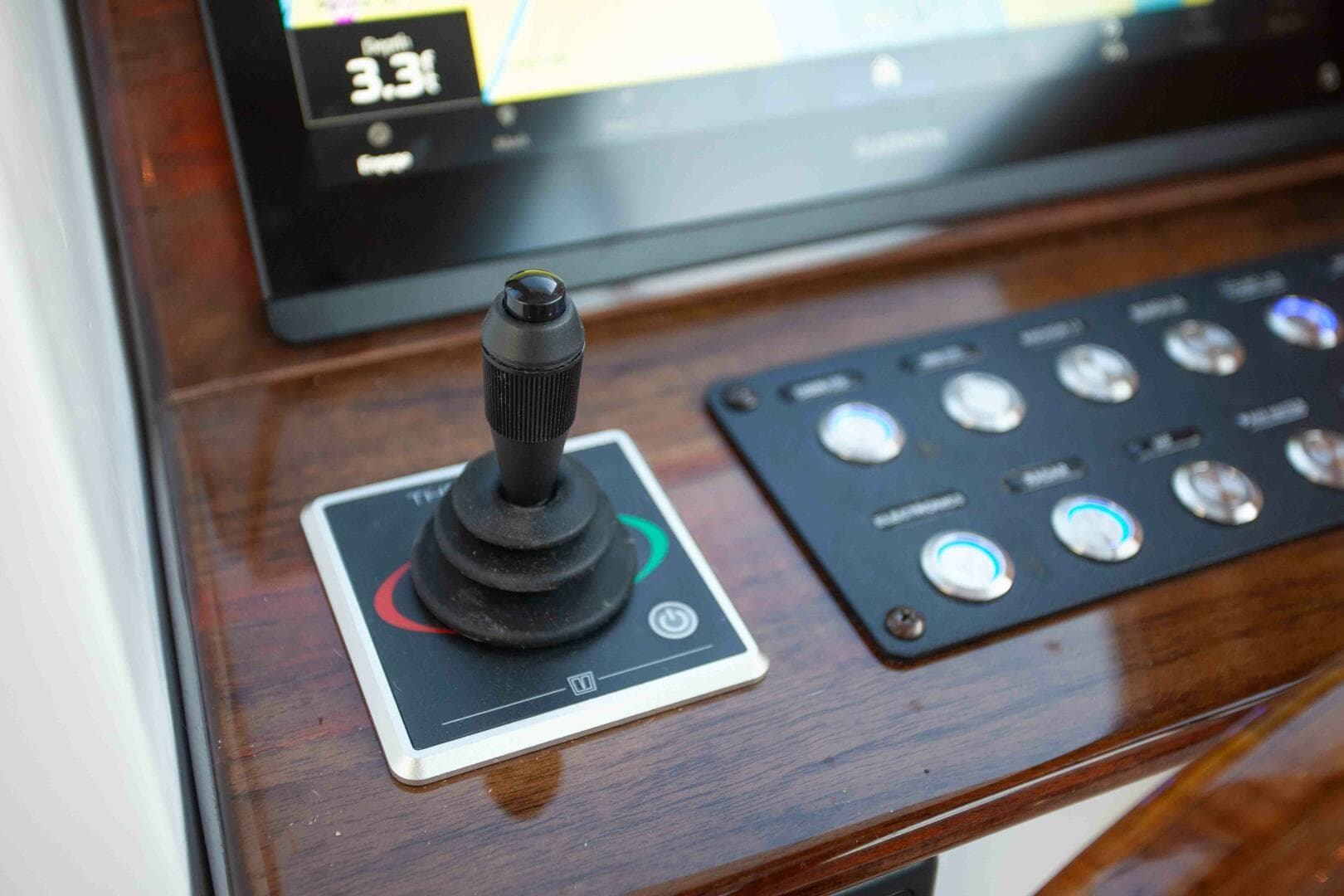 2024 True North Outboard Express — photo 118