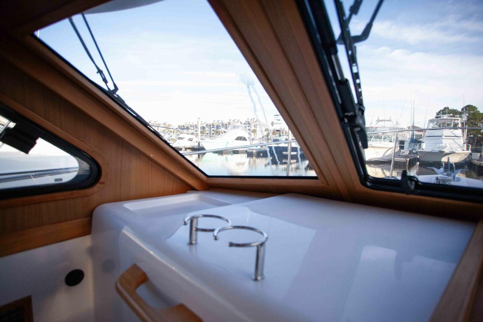 2024 True North Outboard Express — photo 114