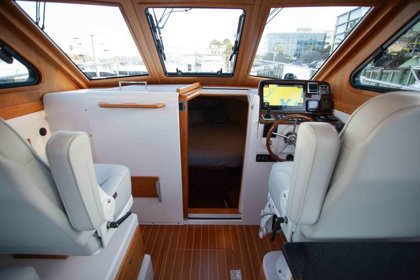 2024 True North Outboard Express — photo 104