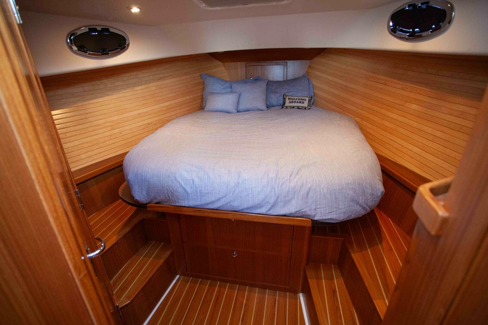 2024 True North Outboard Express — photo 140