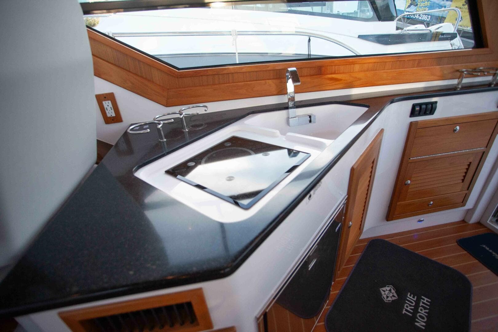 2024 True North Outboard Express — photo 101