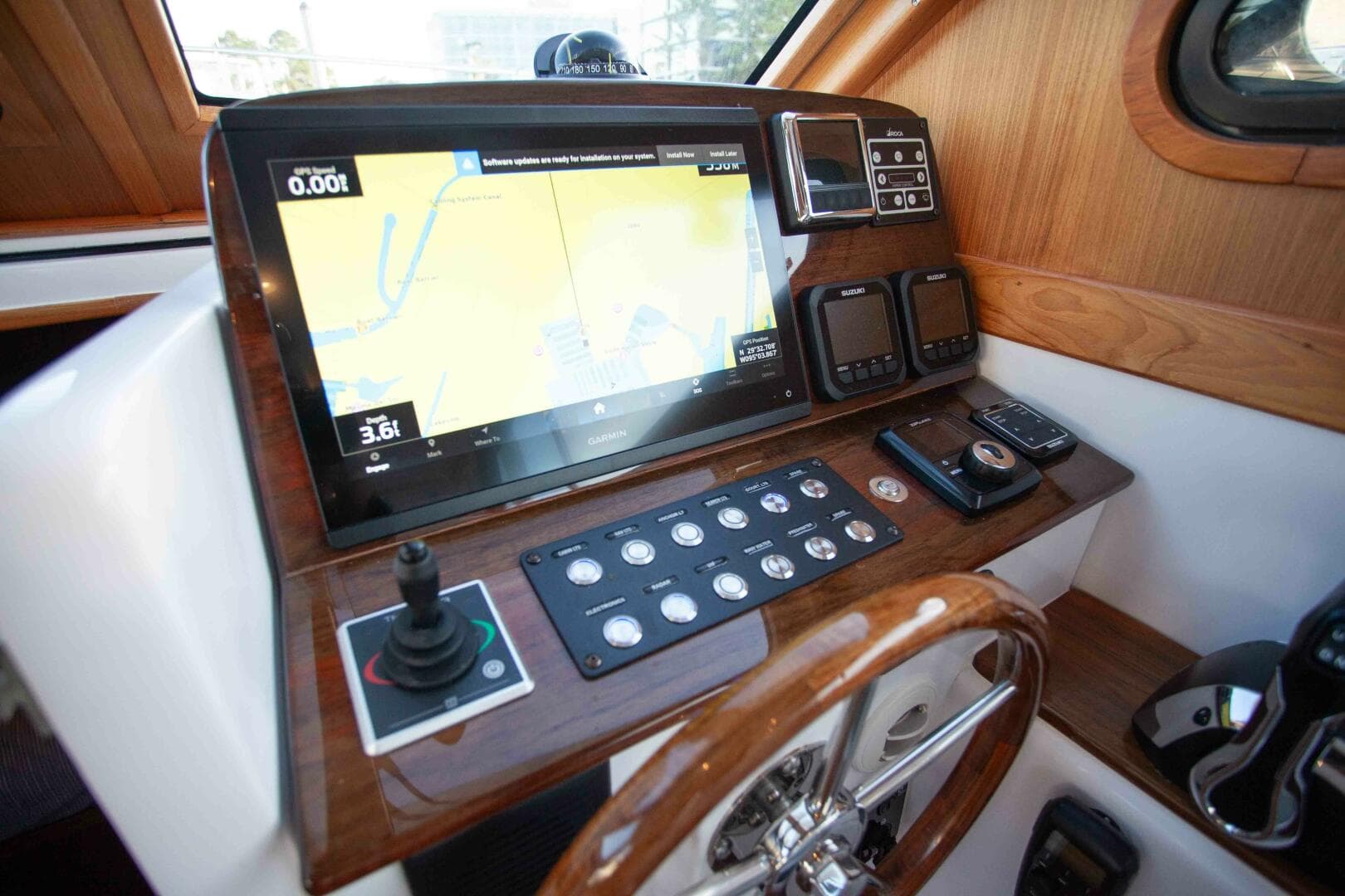 2024 True North Outboard Express — photo 117