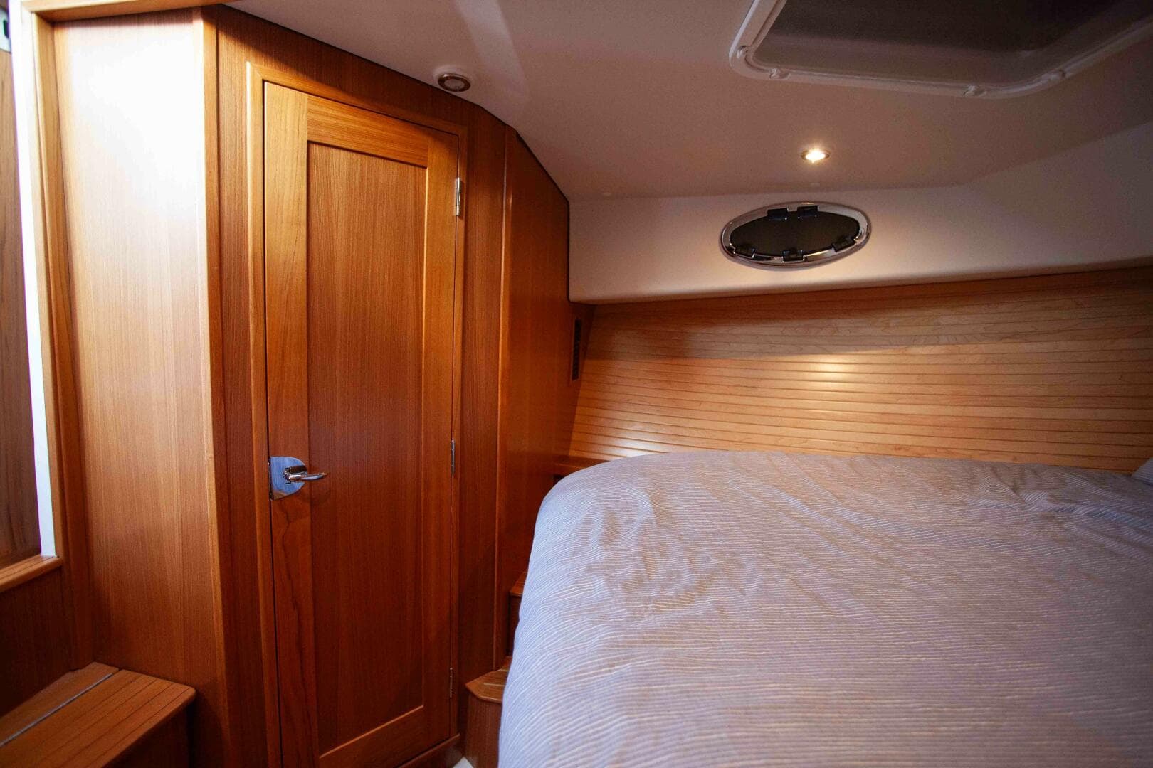 2024 True North Outboard Express — photo 154