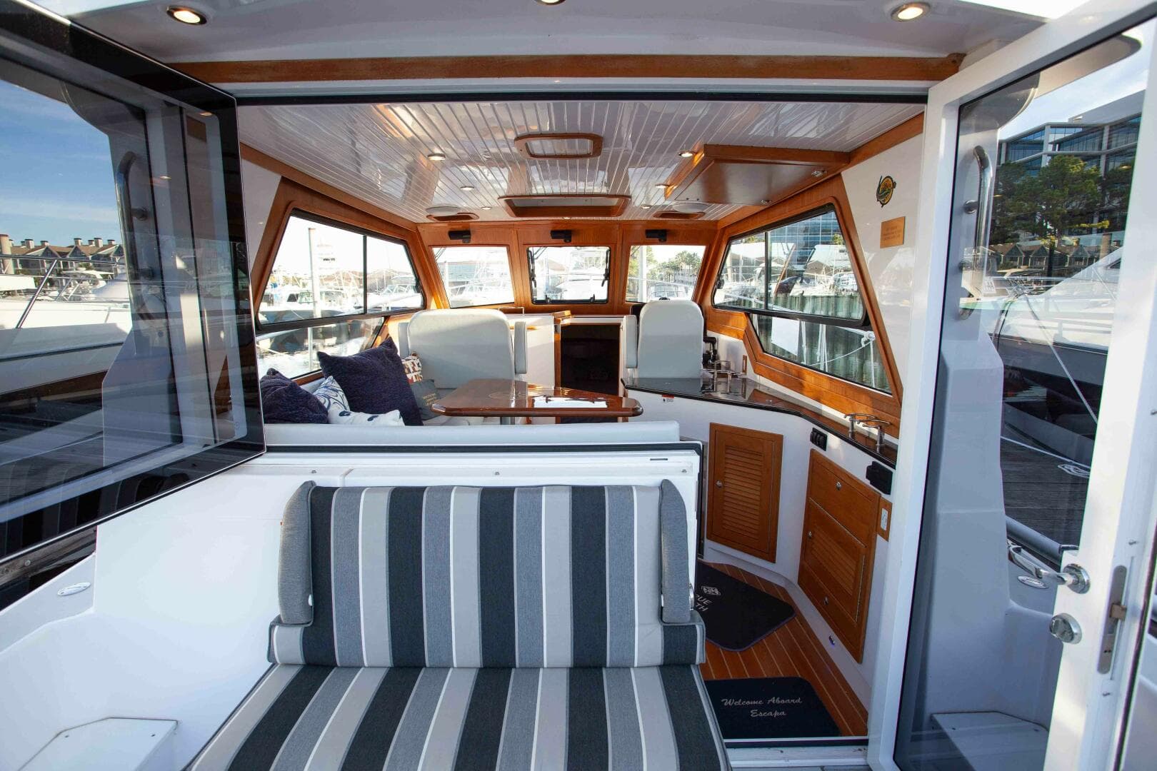 2024 True North Outboard Express — photo 78