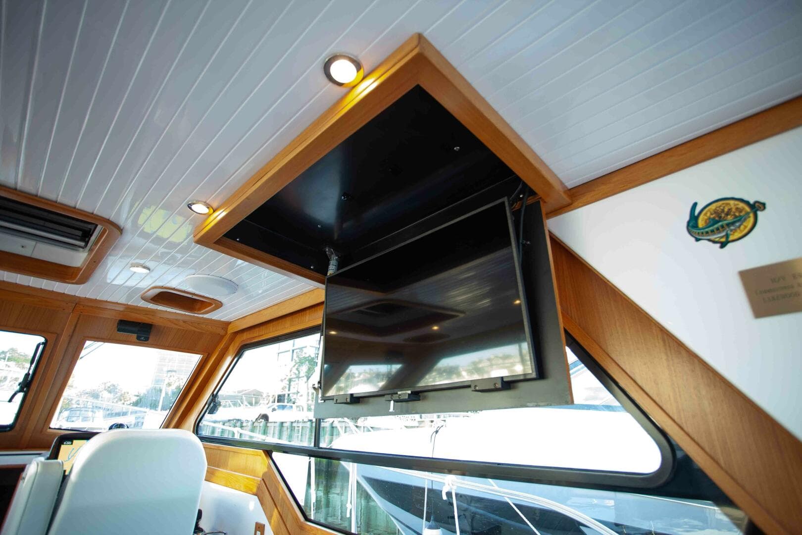 2024 True North Outboard Express — photo 92