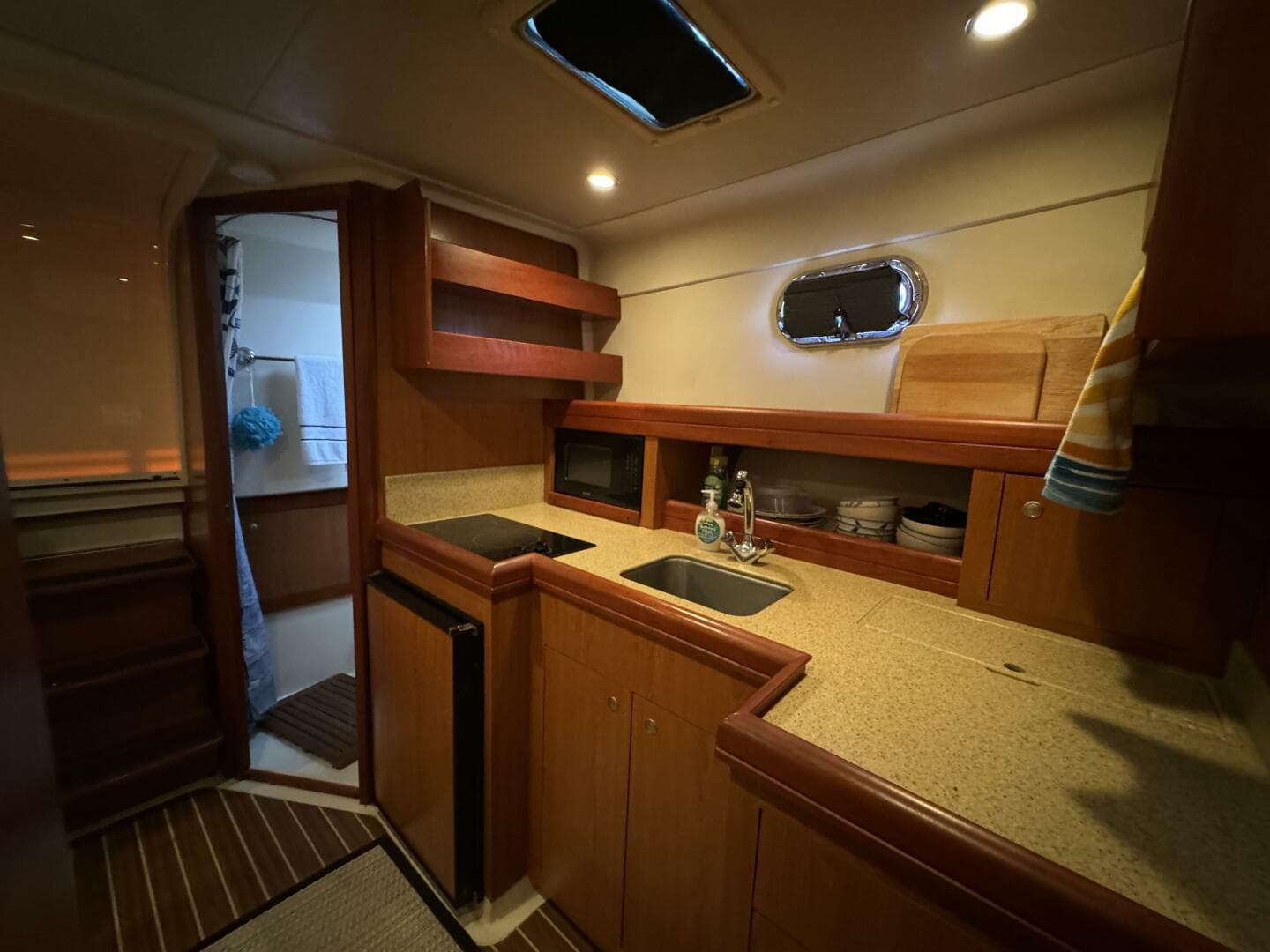 2008 Mainship 34 Pilot Hardtop — photo 38