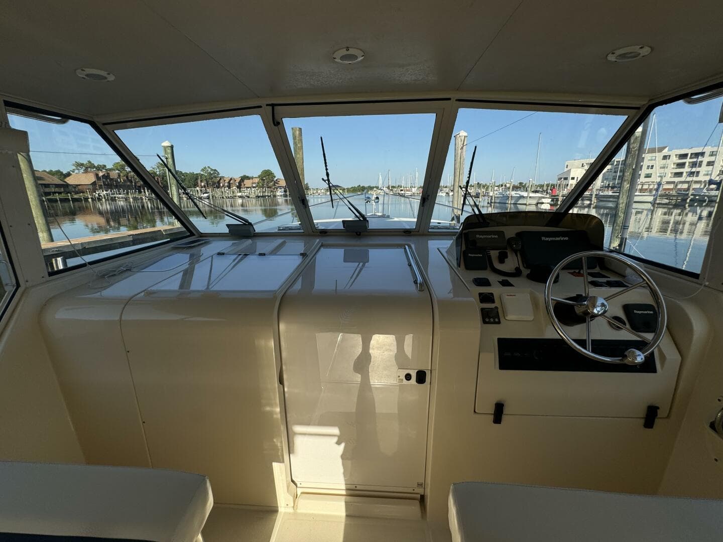 2008 Mainship 34 Pilot Hardtop — photo 23