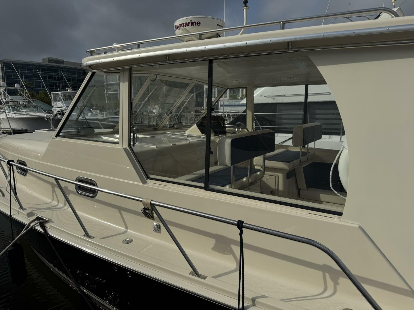2008 Mainship 34 Pilot Hardtop — photo 16