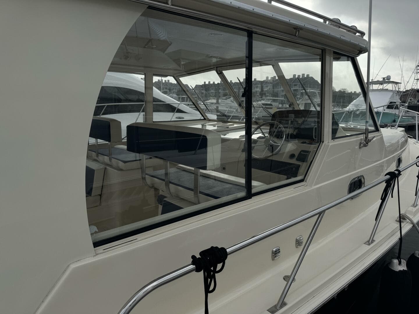 2008 Mainship 34 Pilot Hardtop — photo 19