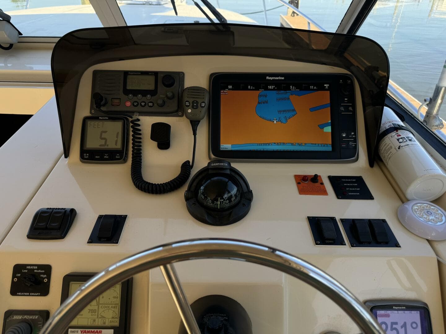 2008 Mainship 34 Pilot Hardtop — photo 30