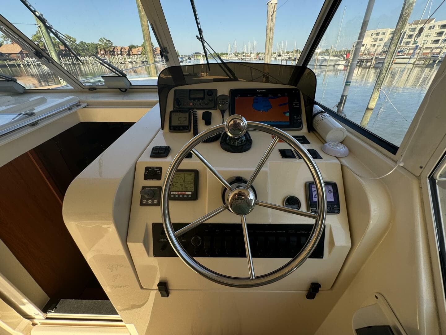 2008 Mainship 34 Pilot Hardtop — photo 29