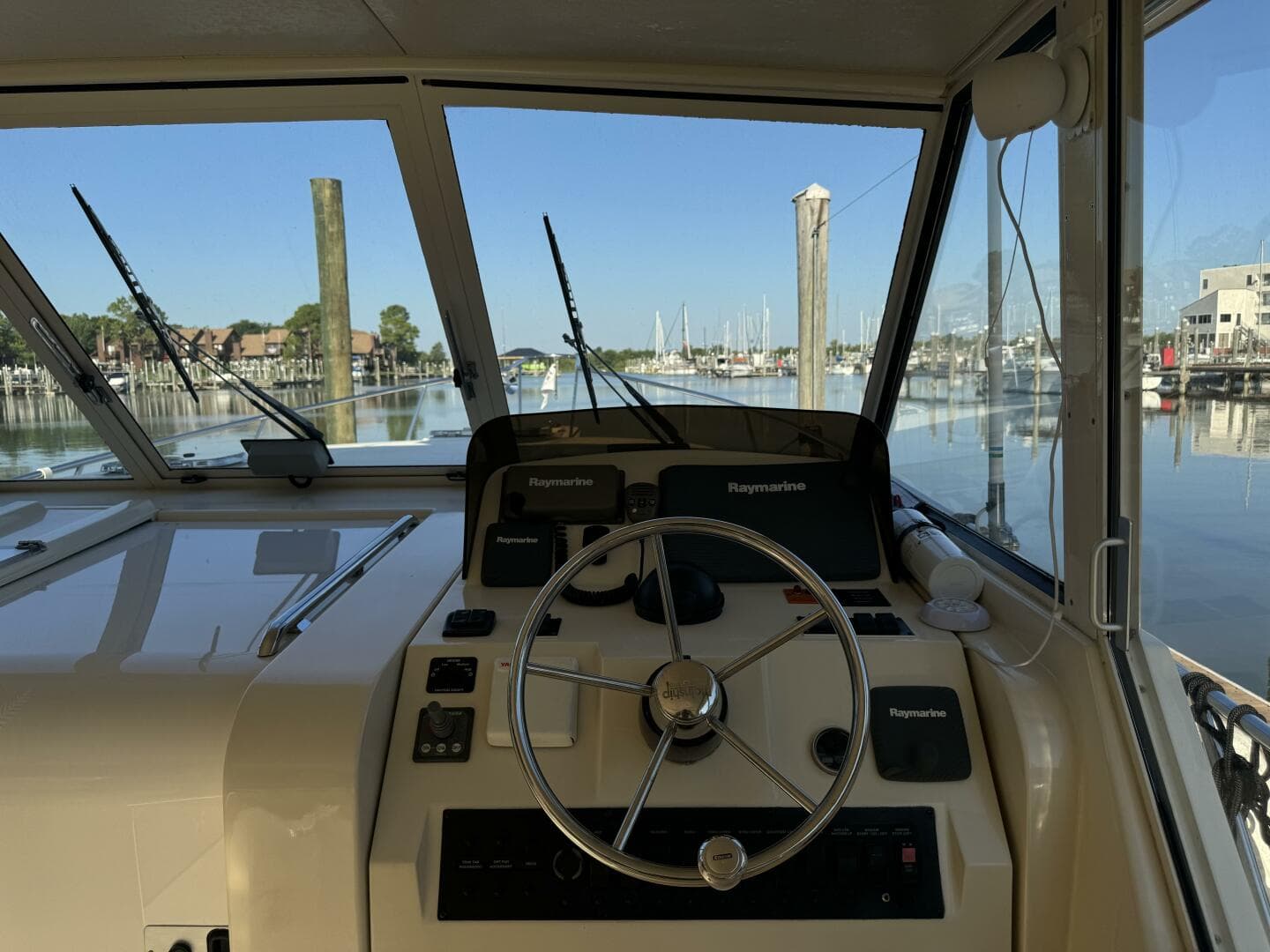 2008 Mainship 34 Pilot Hardtop — photo 24