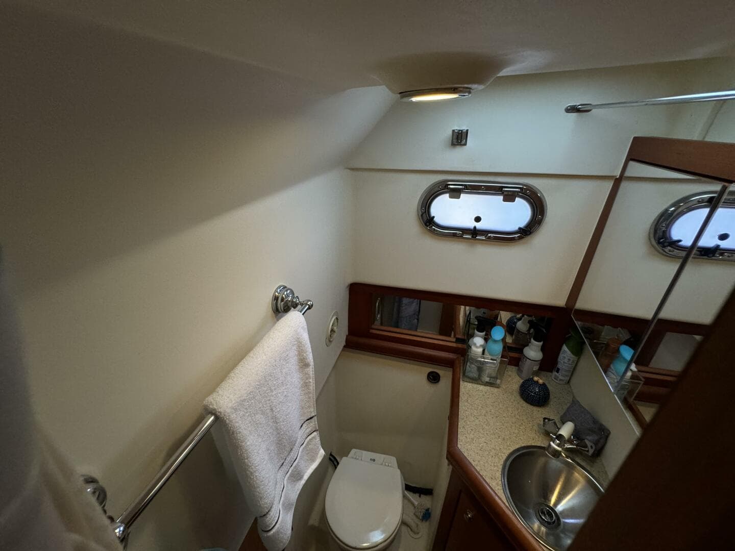 2008 Mainship 34 Pilot Hardtop — photo 46