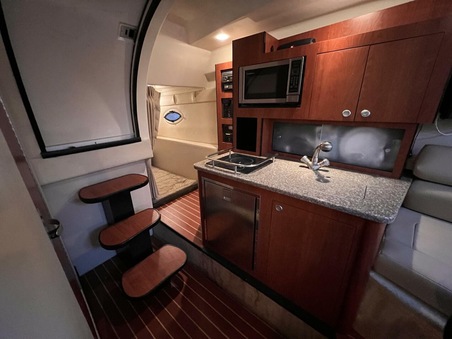 2009 Monterey 280 Sc — photo 65