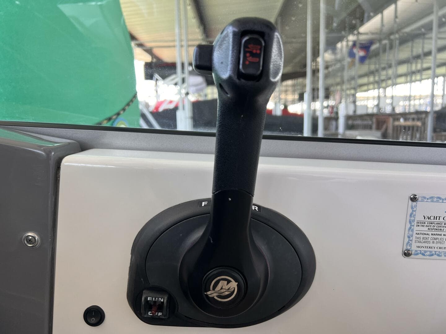 2009 Monterey 280 Sc — photo 29