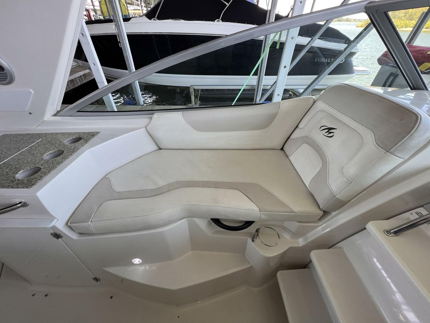 2009 Monterey 280 Sc — photo 35