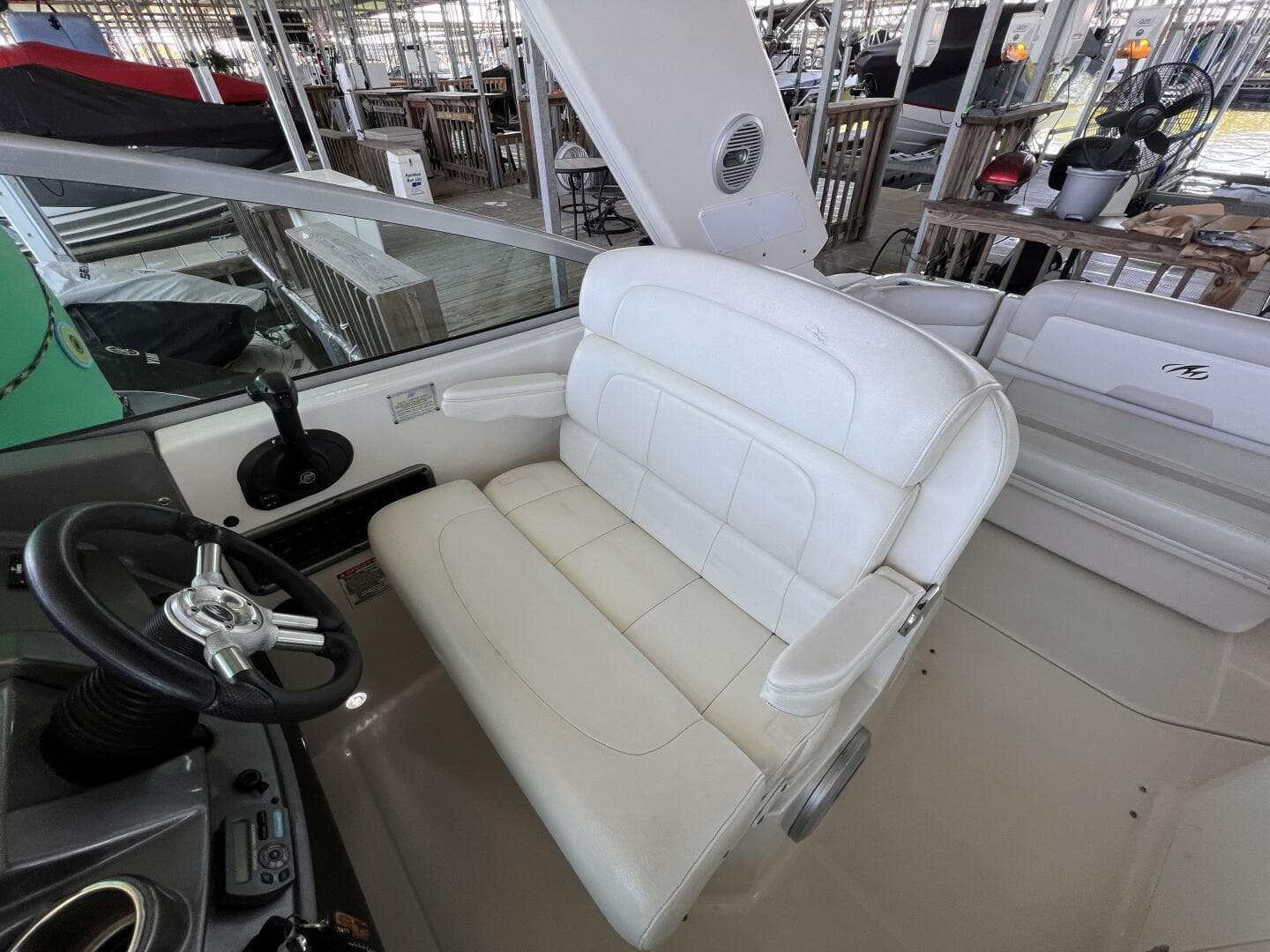 2009 Monterey 280 Sc — photo 34