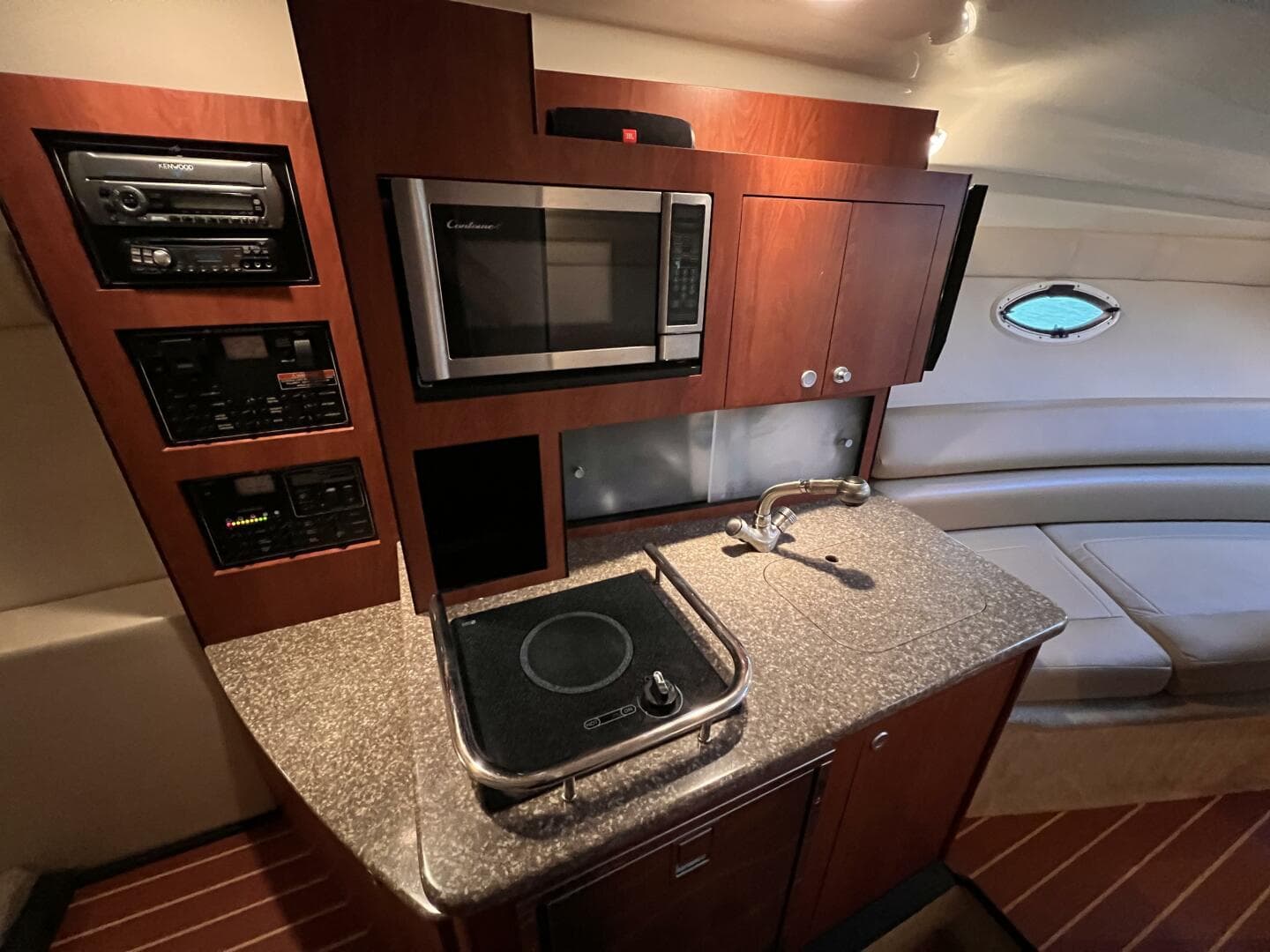 2009 Monterey 280 Sc — photo 61