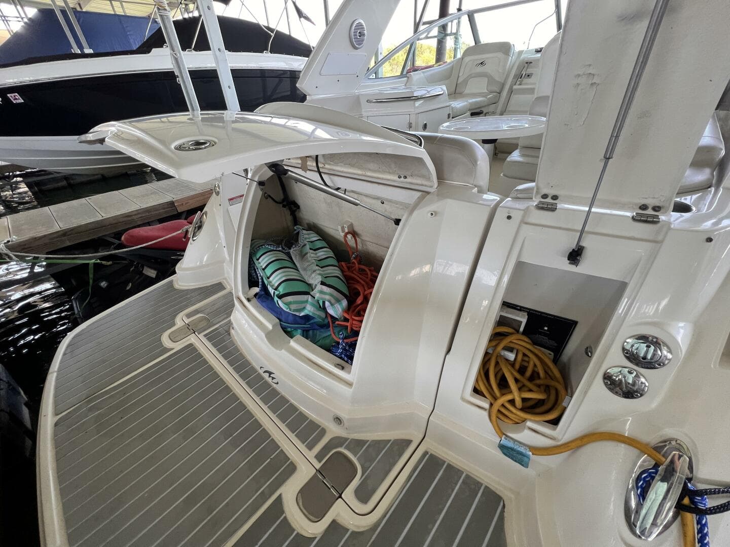 2009 Monterey 280 Sc — photo 8