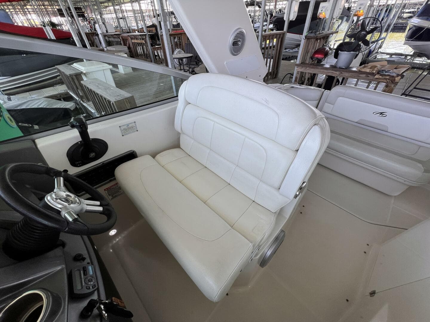 2009 Monterey 280 Sc — photo 33