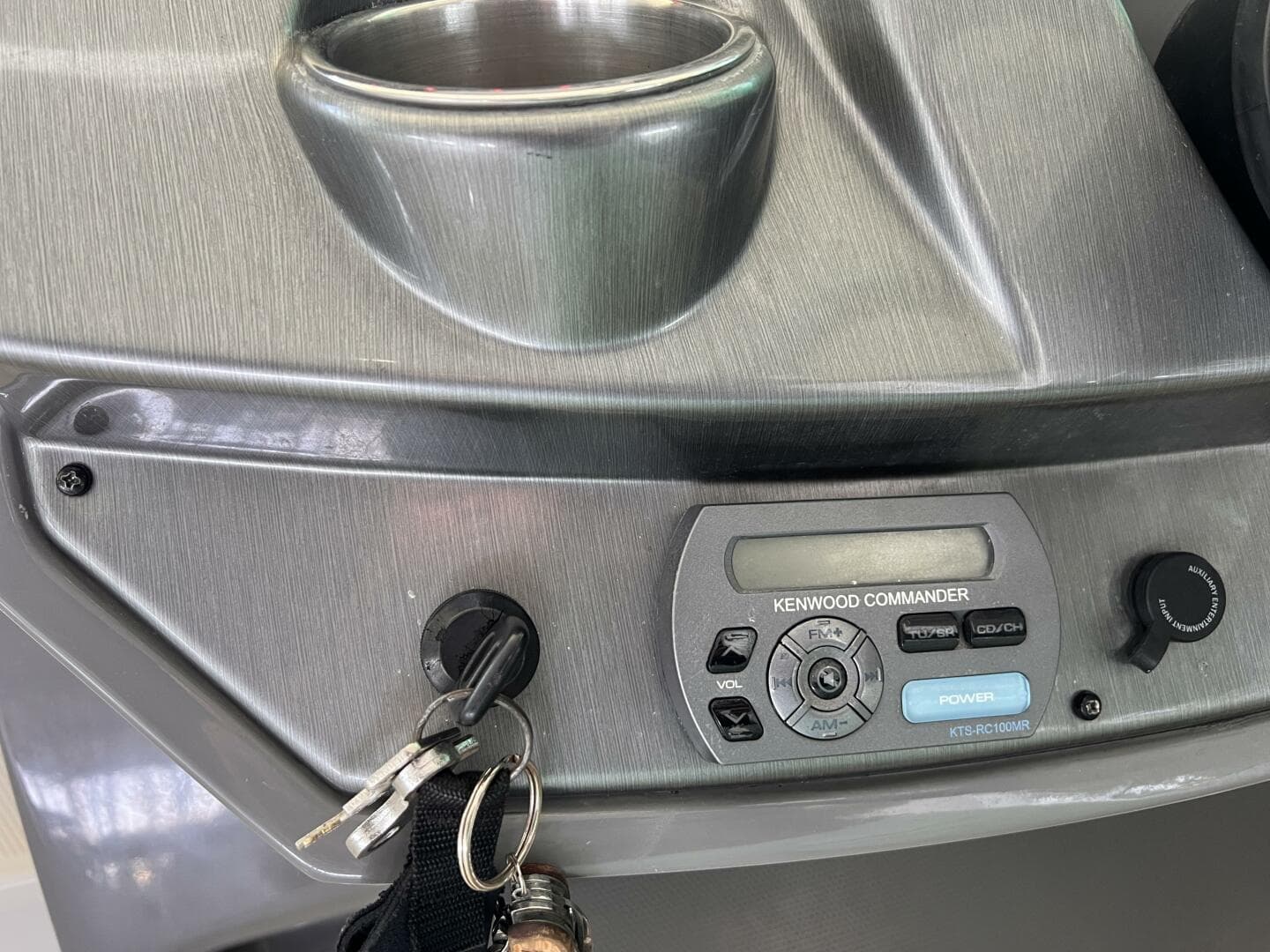 2009 Monterey 280 Sc — photo 28