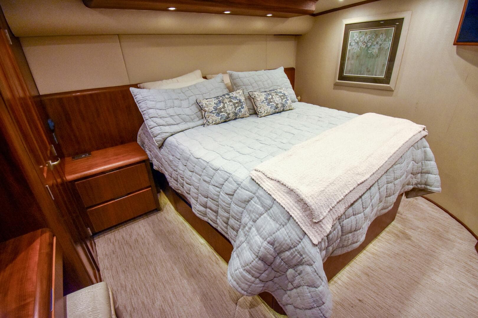 1991 Monterey 65 Convertible Custom Sportfish — photo 17