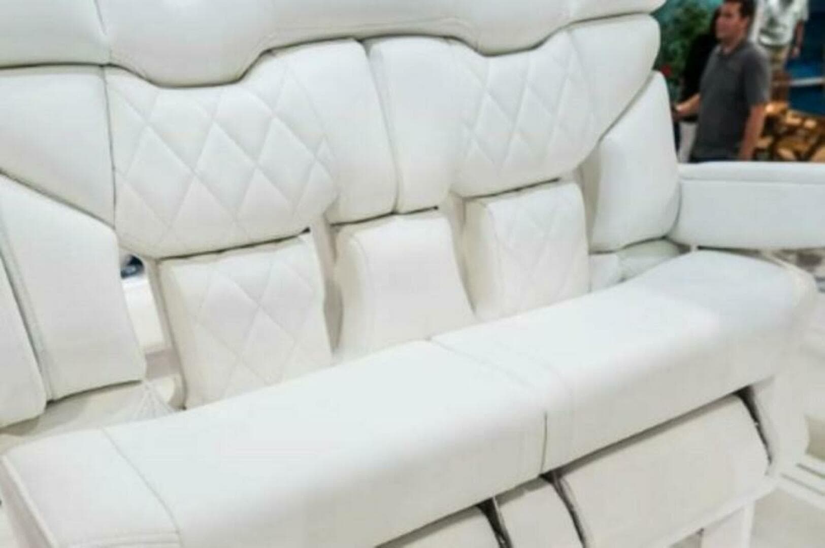 2025 Edgewater 230 CC — photo 8