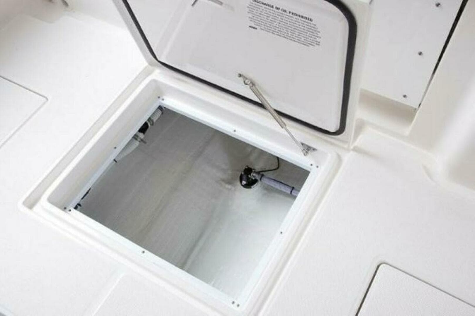 2025 Edgewater 262 CC — photo 10