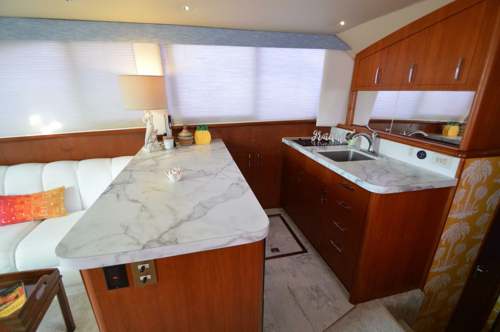 1995 Ocean 48 Cockpit — photo 11