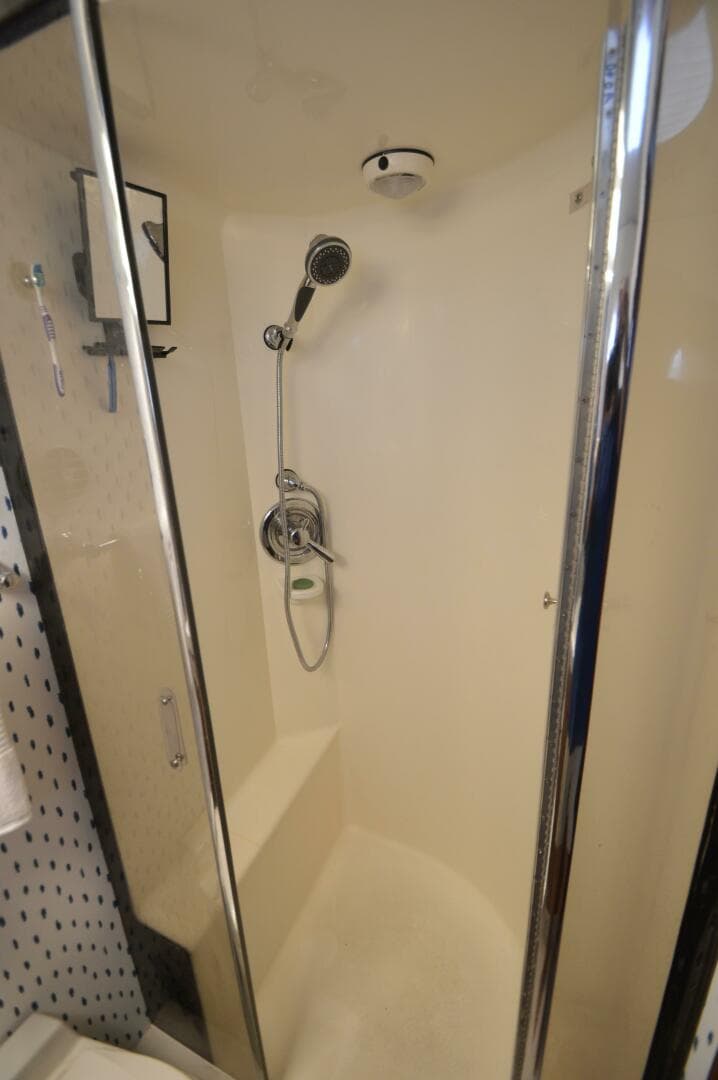 1995 Ocean 48 Cockpit — photo 40